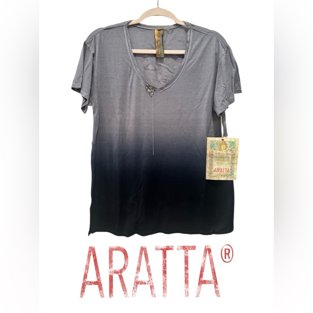 Aratta Slate-to-Navy Ombre V-Neck Short Sleeve Tee